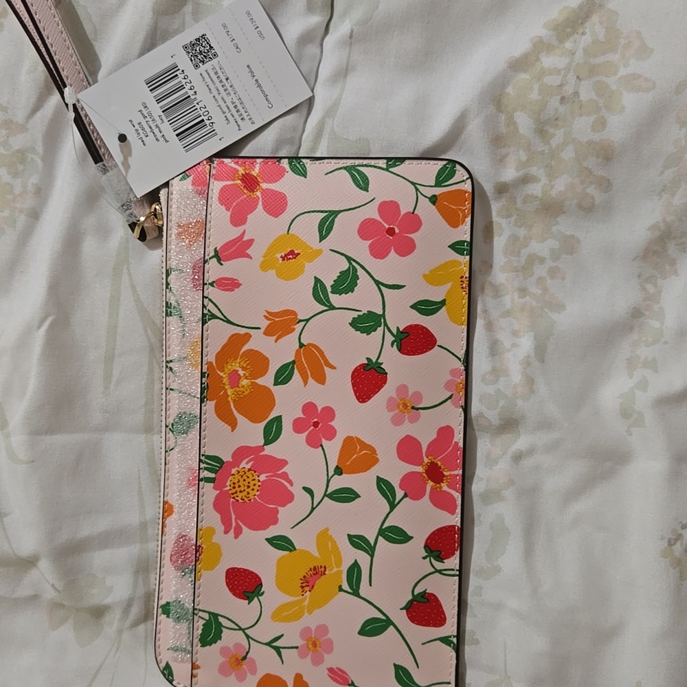 Kate Spade New York NWT Strawberry Garden Print L-Zip Wristlet with Gift Box - Picture 2 of 7